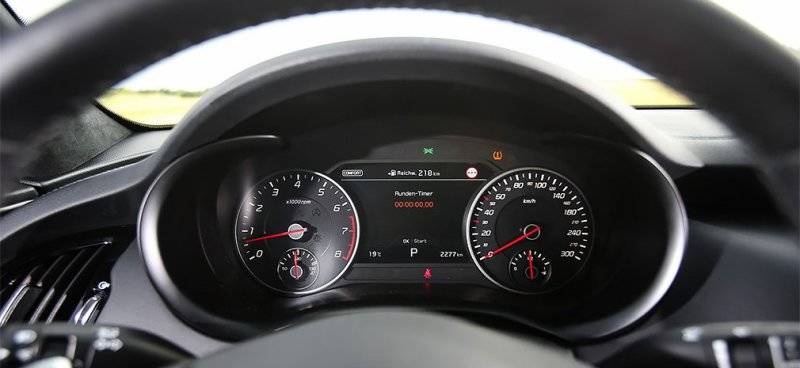 Приборная панель Kia Stinger цена на новый автомобиль Киа стингер и его характеристики
